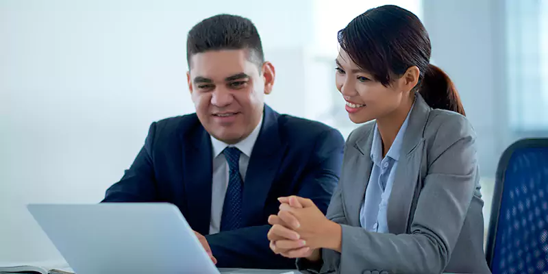 Why Partner with the Best TN Visa Consultants for Canadian Applicants for Italy?